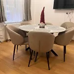 Tasa 1 Apartment